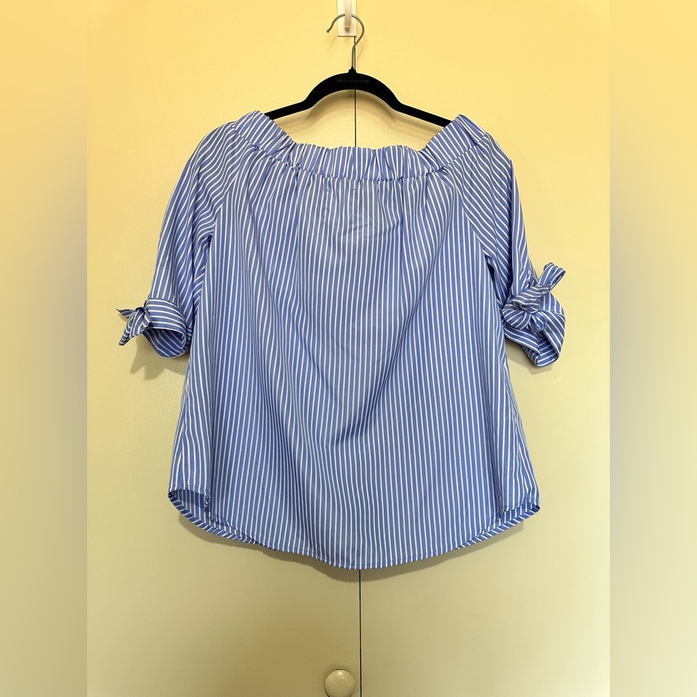 Blouse - Picture 3 of 4